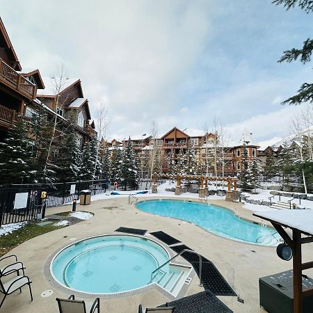 Апартаменты Canmore Mountain Retreat - Heated Pool & Hot-Tub Экстерьер фото